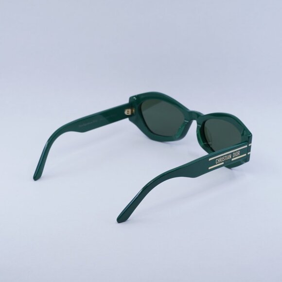 🕶️ New Dior DIORSIGNATURE B1U 55C0 Sunglasses - Shiny Green Frame, Green Lenses - Picture 11 of 12